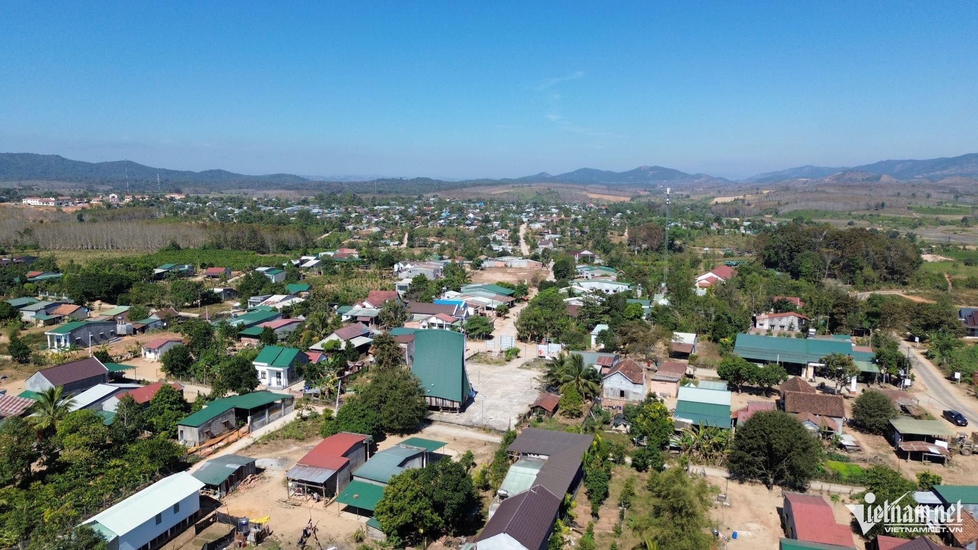 W-Đảng viên người DTTS luôn đóng vai trò nòng cốt, tiên phong trong phát triển kinh tế ở các thôn, làng vùng đồng bào DTTS. (Ảnh: Ngọc Chí).jpg