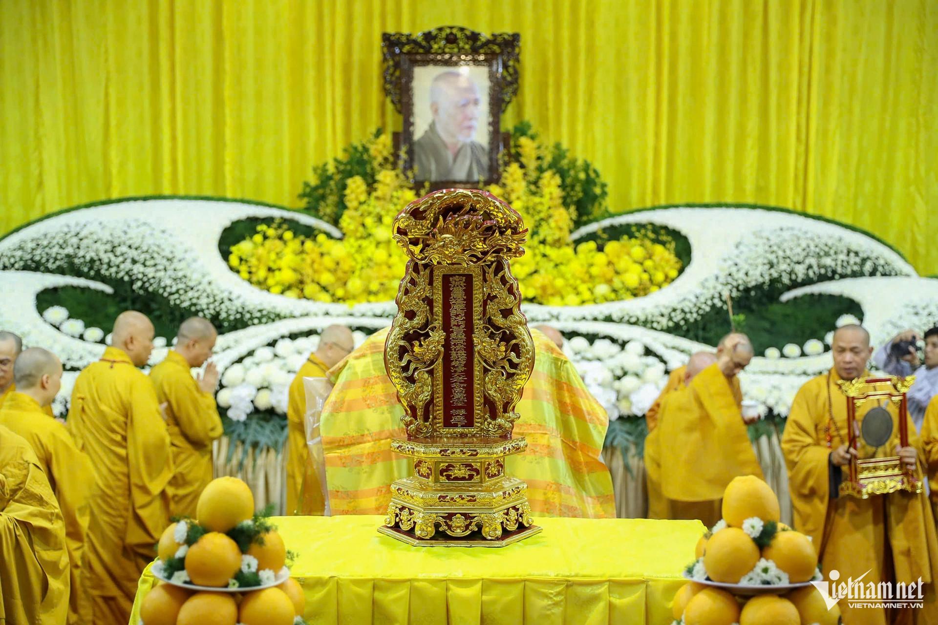 W-tang lễ hòa thượng Thích Trí Tịnh 15.jpg