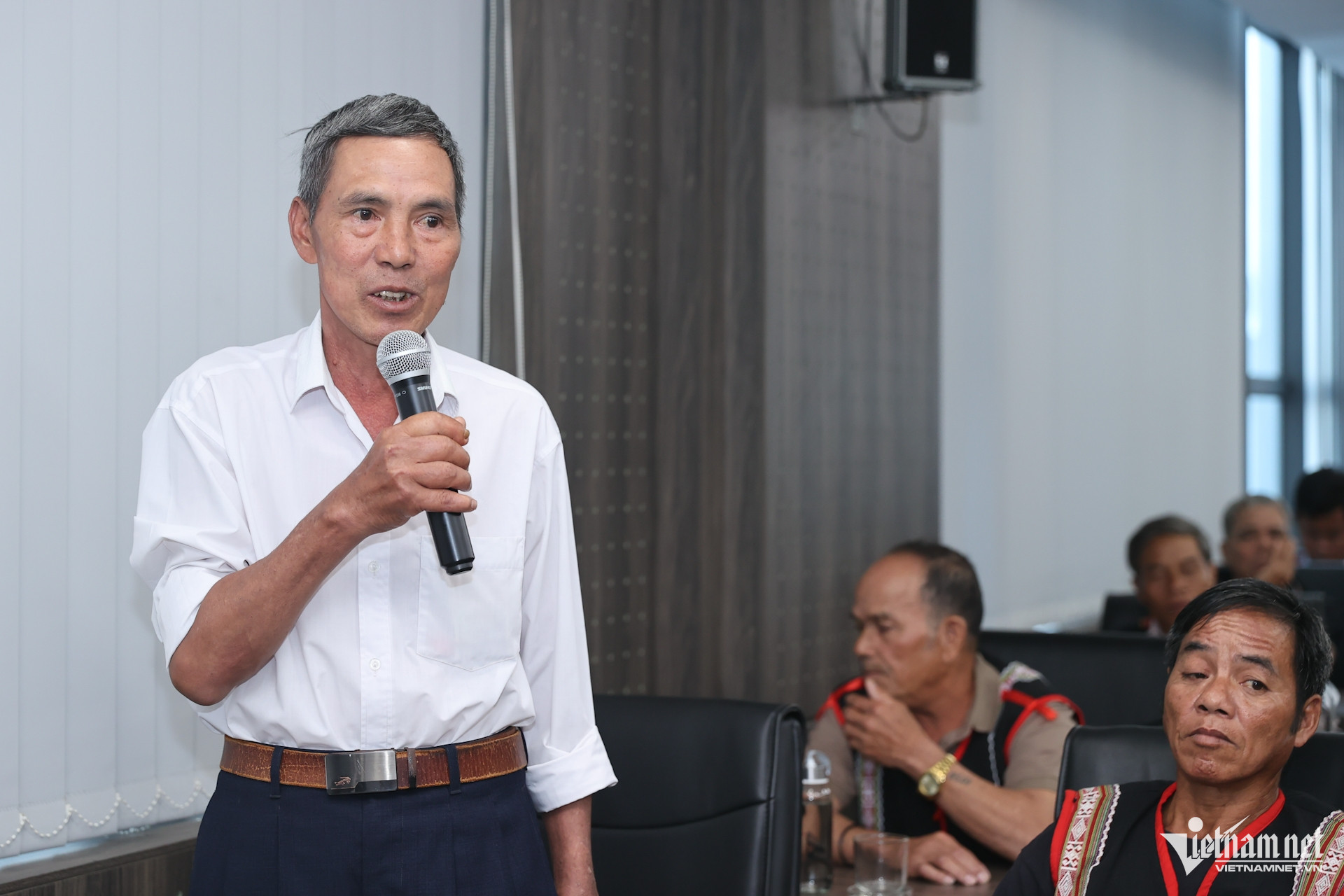 W-Ong Sam Van Pha.jpg