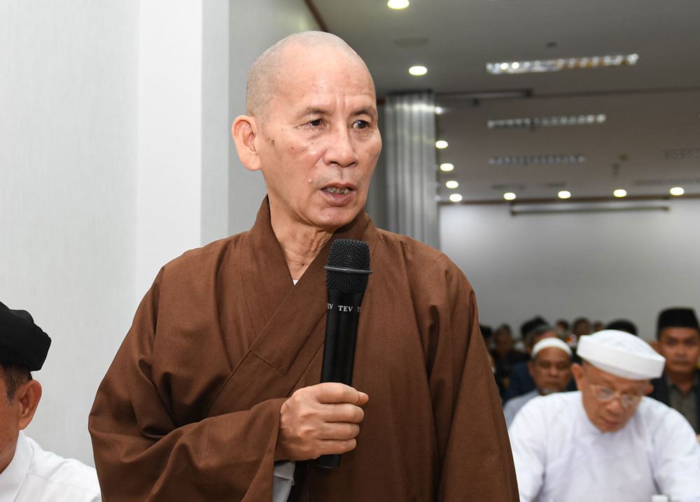 hoa thuong thich thien thong.jpg