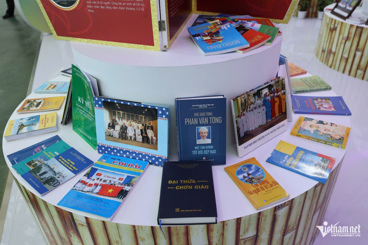 W-CSDL ve ton giao.jpg