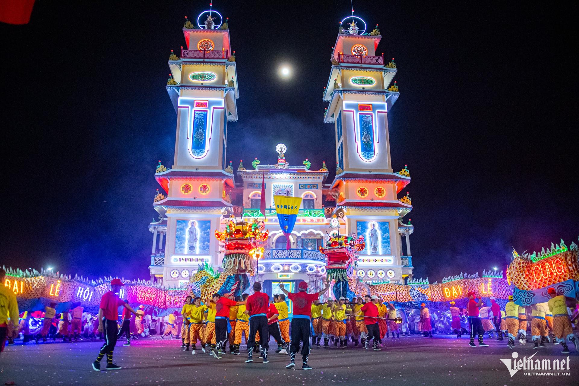 W-đạo cao đài 7.jpg