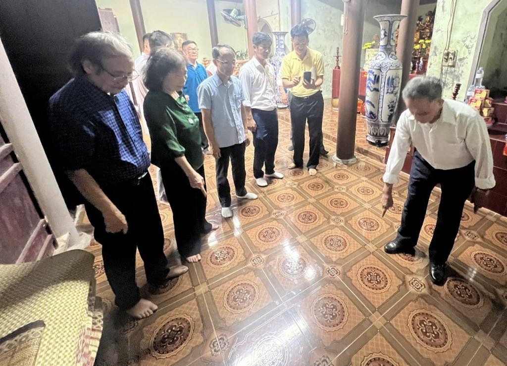 Chi ham trong chua.jpg