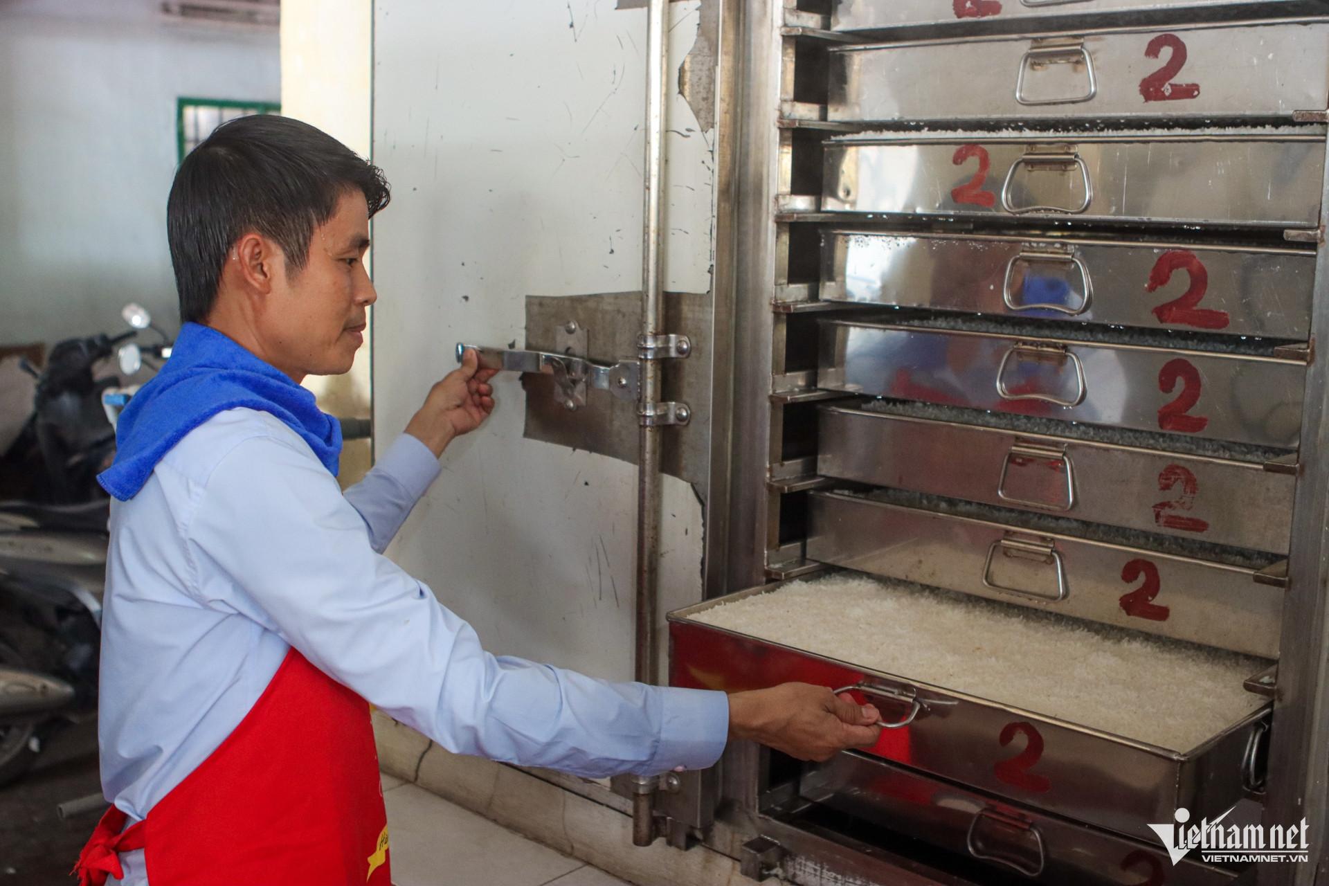 W-đạo cao đài 6.jpg