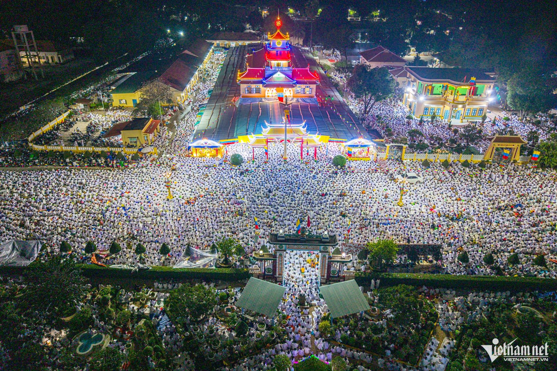 W-đạo cao đài 34.jpg