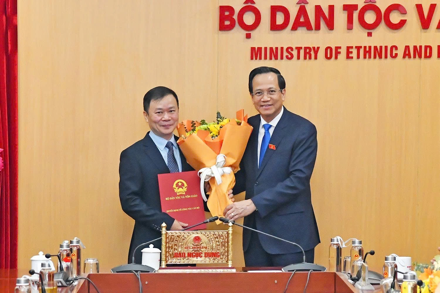 ảnh Bộ trưởng 3.JPG.jpg