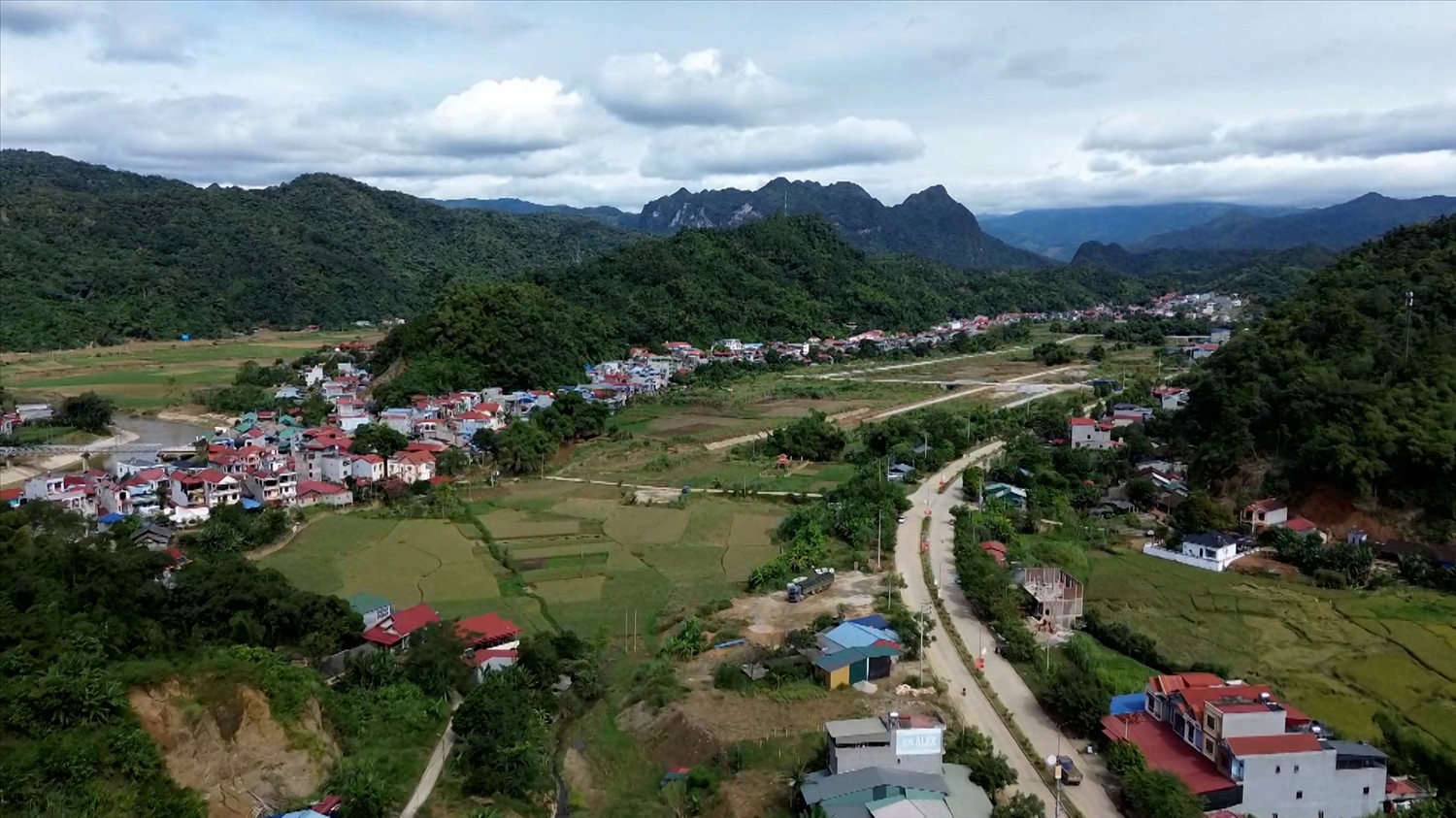 Chợ Rã 1.jpg