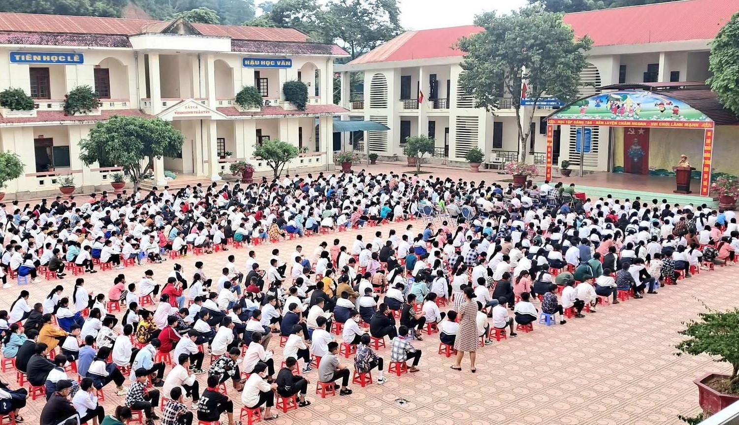 Trường Võ Nguyên Giáp.jpg