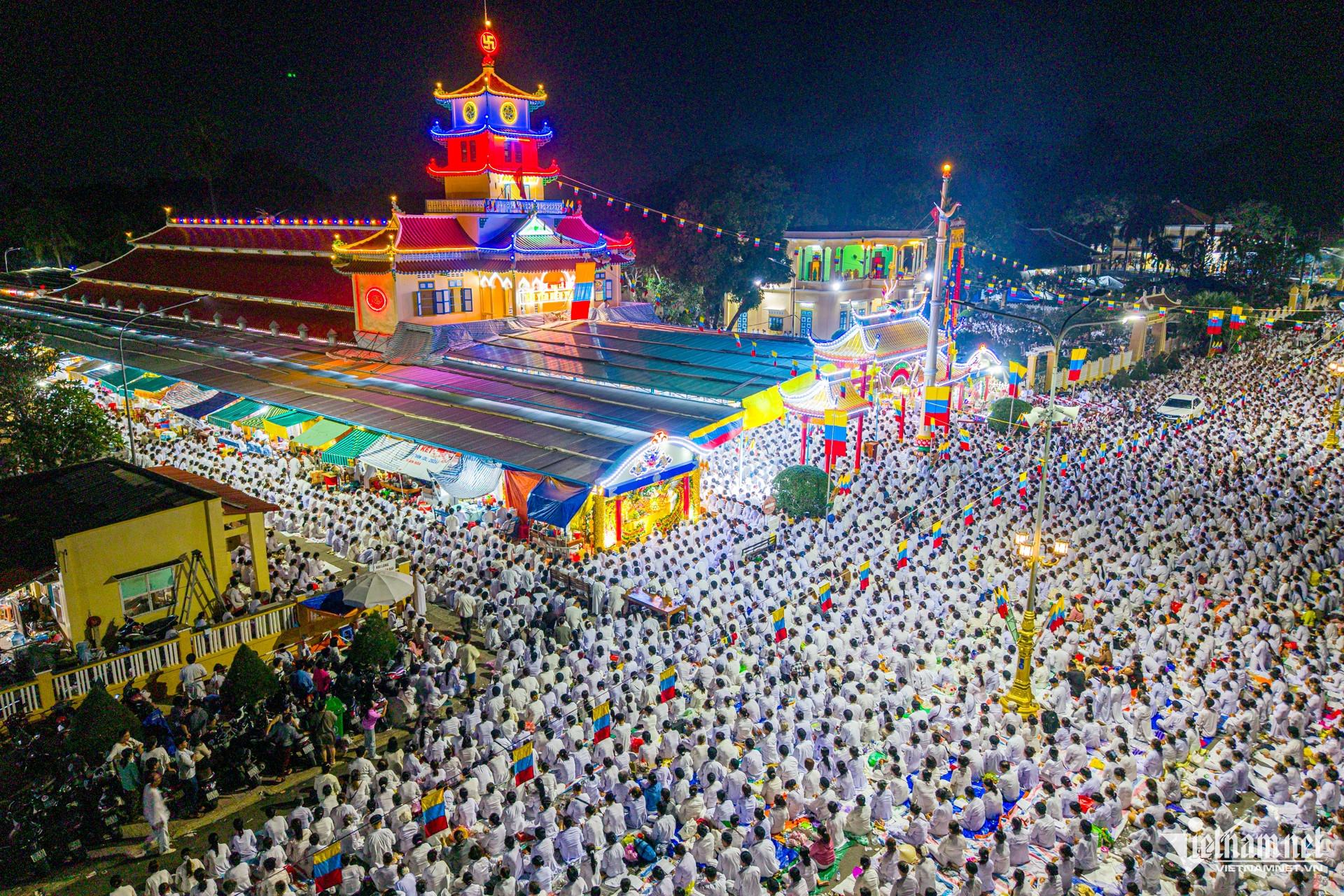 W-đạo cao đài 36.jpg