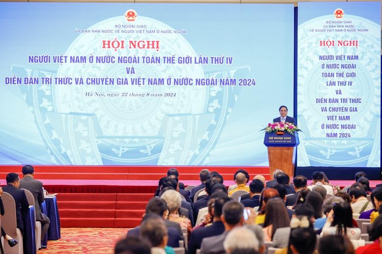 Bảo vệ quyền, lợi ích hợp pháp, chính đáng và phát huy tối đa sức mạnh của cộng đồng người Việt Nam ở nước ngoài*- Ảnh 2. Bảo vệ quyền, lợi ích hợp pháp, chính đáng và phát huy tối đa sức mạnh của cộng đồng người Việt Nam ở nước ngoài*- Ảnh 2.