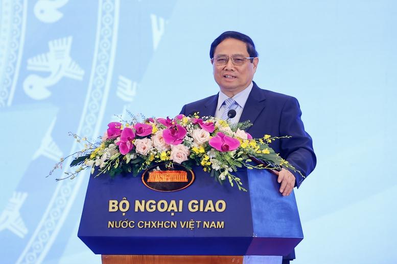 Bảo vệ quyền, lợi ích hợp pháp, chính đáng và phát huy tối đa sức mạnh của cộng đồng người Việt Nam ở nước ngoài*- Ảnh 1. Bảo vệ quyền, lợi ích hợp pháp, chính đáng và phát huy tối đa sức mạnh của cộng đồng người Việt Nam ở nước ngoài*- Ảnh 1.