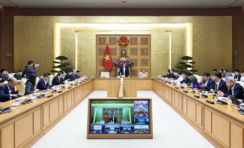 Thủ tướng Chính phủ Phạm Minh Chính chủ trì họp với các bộ, ngành, cơ quan Trung ương, trực tuyến với các địa phương về tình hình thực hiện 'Chiến dịch Quang Trung' - Ảnh: VGP/Nhật Bắc Thủ tướng Chính phủ Phạm Minh Chính chủ trì họp với các bộ, ngành, cơ quan Trung ương, trực tuyến với các địa phương về tình hình thực hiện 'Chiến dịch Quang Trung' - Ảnh: VGP/Nhật Bắc