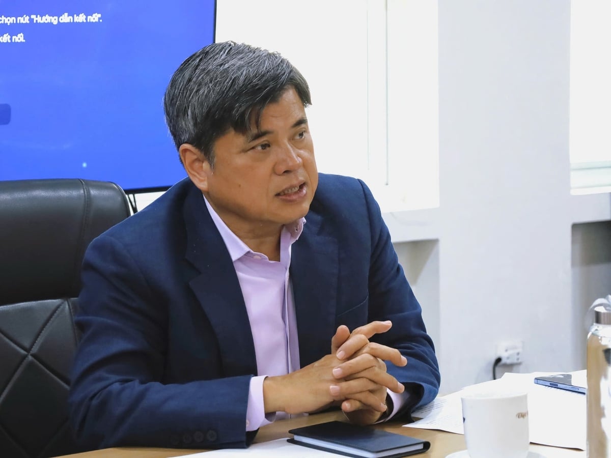 Thứ trưởng Trần Thanh Nam nhấn mạnh, muốn thúc đẩy kinh tế xanh thì phải tạo điều kiện thực chất để phụ nữ tiếp cận các mô hình giảm phát thải, từ khâu đào tạo, cố vấn đến cơ hội tiếp cận tín dụng xanh. Ảnh: Hoàng Hiền. Thứ trưởng Trần Thanh Nam nhấn mạnh, muốn thúc đẩy kinh tế xanh thì phải tạo điều kiện thực chất để phụ nữ tiếp cận các mô hình giảm phát thải, từ khâu đào tạo, cố vấn đến cơ hội tiếp cận tín dụng xanh. Ảnh: Hoàng Hiền.