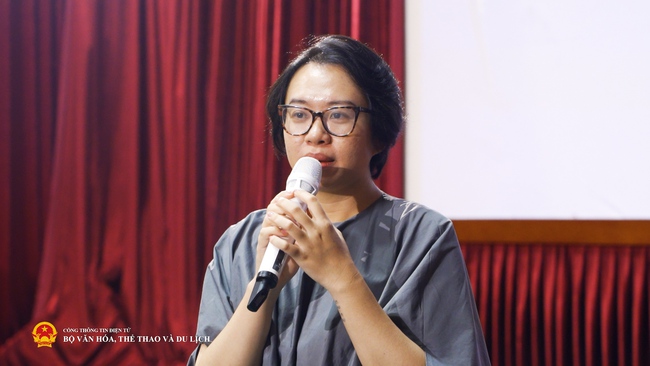 Hành trình đi tìm cội nguồn trong "Chân trời rực rỡ" khiến khán phòng lặng đi vì xúc động - Ảnh 2. Hành trình đi tìm cội nguồn trong "Chân trời rực rỡ" khiến khán phòng lặng đi vì xúc động - Ảnh 2.