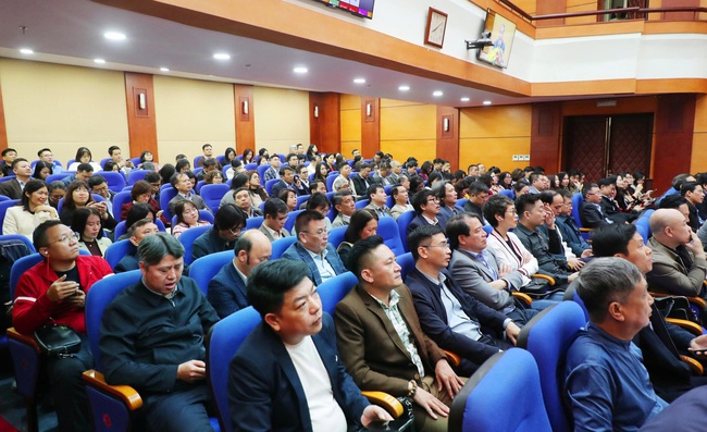 Phát triển mạnh mẽ, toàn diện văn hoá, con người Việt Nam - Ảnh 3.