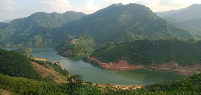 Khai thác tiềm năng du lịch sinh thái và văn hóa để bứt phá kinh tế, hướng tới giảm nghèo bền vững ở Trung Sơn - Ảnh 1.