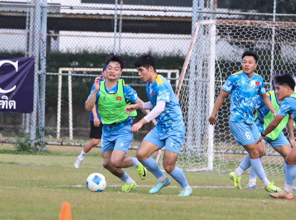 U22 Việt Nam nỗ lực chuẩn bị chu toàn cho trận đấu với U22 Malaysia - Ảnh 1. U22 Việt Nam nỗ lực chuẩn bị chu toàn cho trận đấu với U22 Malaysia - Ảnh 1.