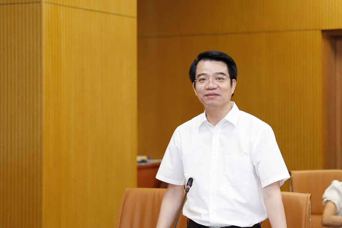 Vụ trưởng Vụ Tổ chức cán bộ Phạm Tân Tuyến phát biểu tại Hội nghị. Ảnh: Khương Trung.