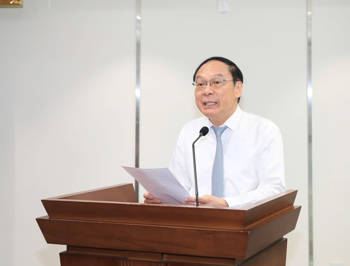 Tân Trợ lý Bí thư Thành ủy Hà Nội Lê Công Thành phát biểu tại hội nghị. Ảnh: Quang Thái.