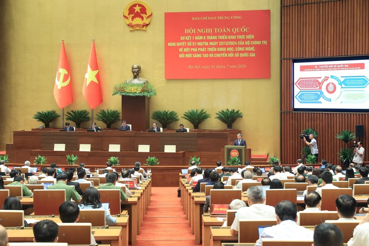 Hội nghị toàn quốc sơ kết 1 năm 6 tháng triển khai thực hiện Nghị quyết số 57-NQ/TW ngày 22/12/2024 của Bộ Chính trị. Ảnh: VGP/Nhật Bắc.