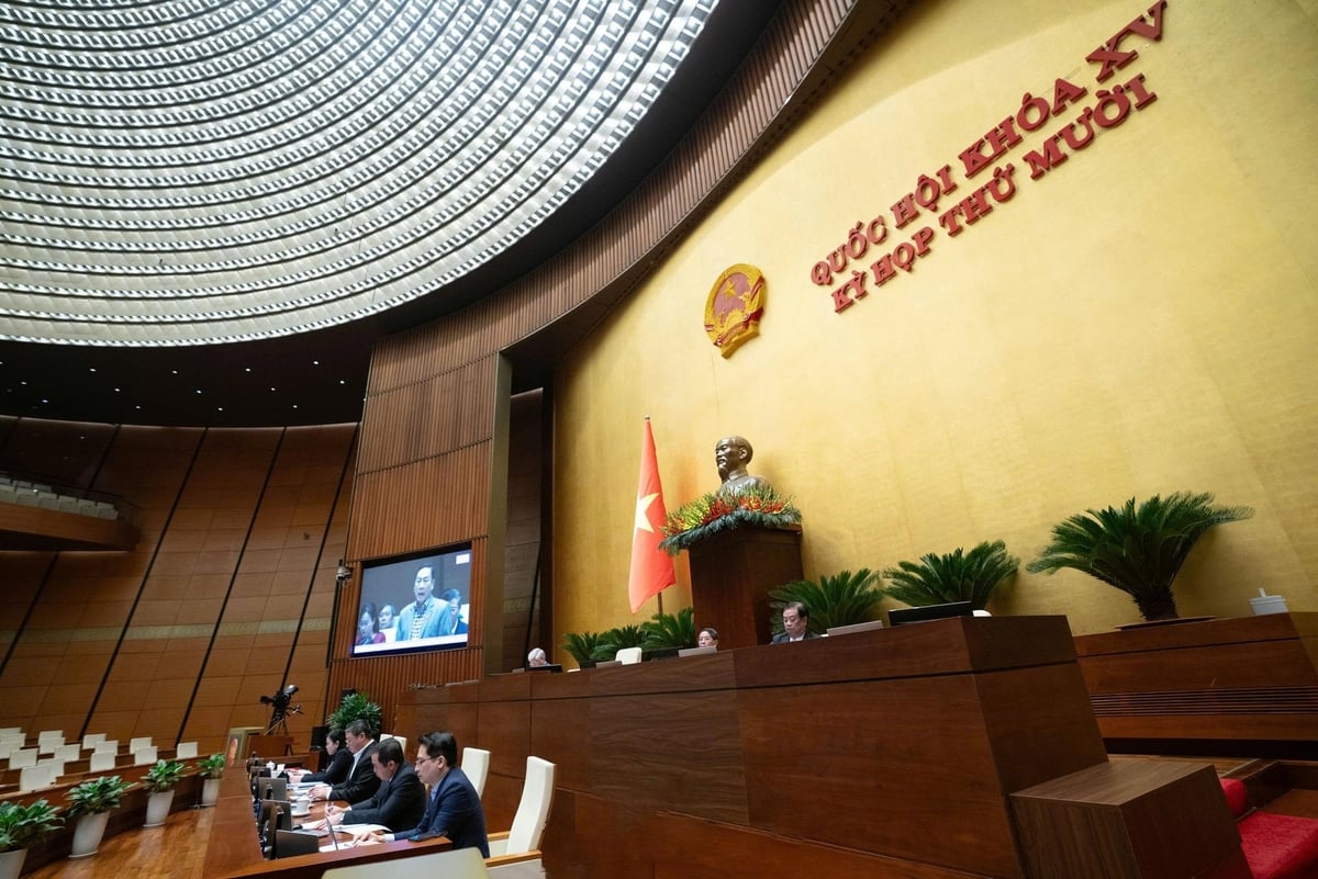 Quốc hội họp sáng 1/12. Ảnh: Quochoi.vn