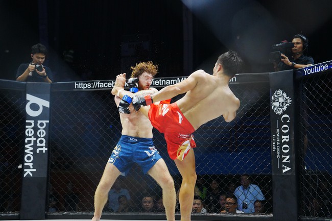 LION Championship 26: Trương Cao Minh Phát ra mắt ấn tượng với chiến thắng trước nhà vô địch Ireland - Ảnh 1. LION Championship 26: Trương Cao Minh Phát ra mắt ấn tượng với chiến thắng trước nhà vô địch Ireland - Ảnh 1.