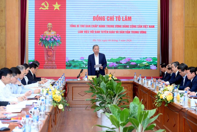 Xây dựng nền tảng chính trị, tư tưởng vững chắc, tạo nội lực mạnh mẽ phát triển đất nước - Ảnh 1.
