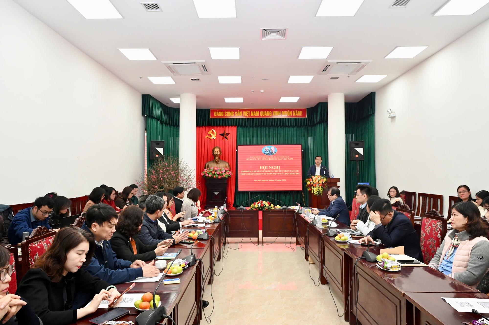 Đảng uỷ Cục Du lịch Quốc gia Việt Nam tổ chức Hội nghị phổ biến, tập huấn ứng dụng tr&iacute; tuệ nh&acirc;n tạo triển khai Nghị quyết 57 của Bộ Ch&iacute;nh trị - Ảnh 2.