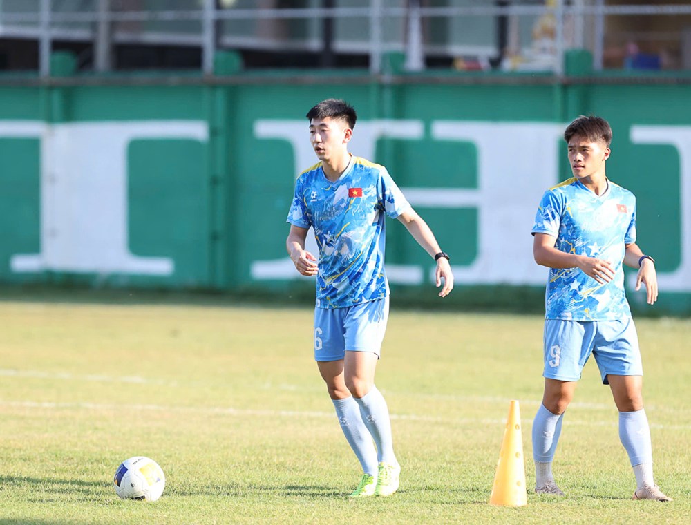 U22 Việt Nam nỗ lực chuẩn bị chu toàn cho trận đấu với U22 Malaysia - Ảnh 2. U22 Việt Nam nỗ lực chuẩn bị chu toàn cho trận đấu với U22 Malaysia - Ảnh 2.