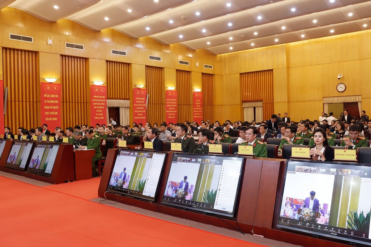 Ngày 11/12/2025, Bộ Nông nghiệp và Môi trường phối hợp Bộ Công an tổ chức Hội nghị tổng kết Kế hoạch 515/KH-BCA-BNN&MT. Ảnh: Khương Trung. Ngày 11/12/2025, Bộ Nông nghiệp và Môi trường phối hợp Bộ Công an tổ chức Hội nghị tổng kết Kế hoạch 515/KH-BCA-BNN&MT. Ảnh: Khương Trung.