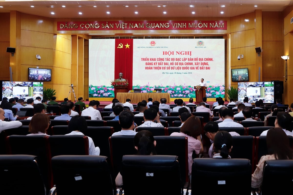 Hội nghị nhằm thể hiện quyết tâm hoàn thành mục tiêu xây dựng cơ sở dữ liệu quốc gia về đất đai trong năm 2026, góp phần tạo bước đột phá trong quản trị quốc gia trên nền tảng dữ liệu số. Ảnh: Khương Trung.