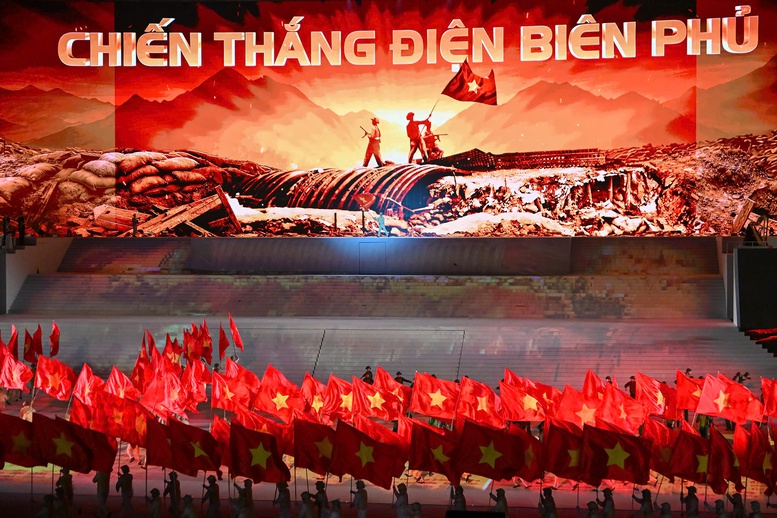 "Dưới l&aacute; cờ vẻ vang của Đảng" ch&agrave;o mừng th&agrave;nh c&ocirc;ng Đại hội XIV của Đảng - Ảnh 2.