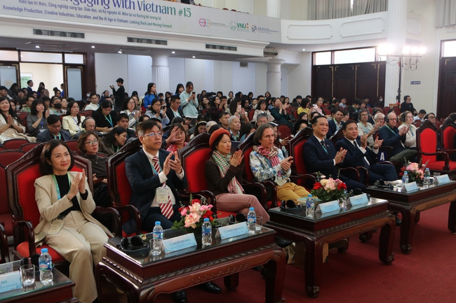 Hội thảo “Kết nối Việt Nam”: Kiến tạo tri thức, hỗ trợ phát triển ngành công nghiệp văn hóa - Ảnh 6. Hội thảo “Kết nối Việt Nam”: Kiến tạo tri thức, hỗ trợ phát triển ngành công nghiệp văn hóa - Ảnh 6.