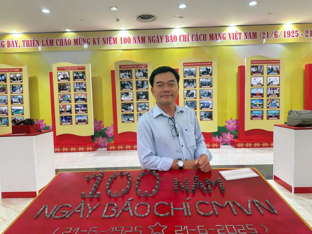 Ông Trần Đoàn Trung, một thính giả nhớ mãi khoảnh khắc vừa cùng đón giao thừa với các bạn du học sinh ở Anh, vừa nghe chương trình của Đài Tiếng nói Việt Nam