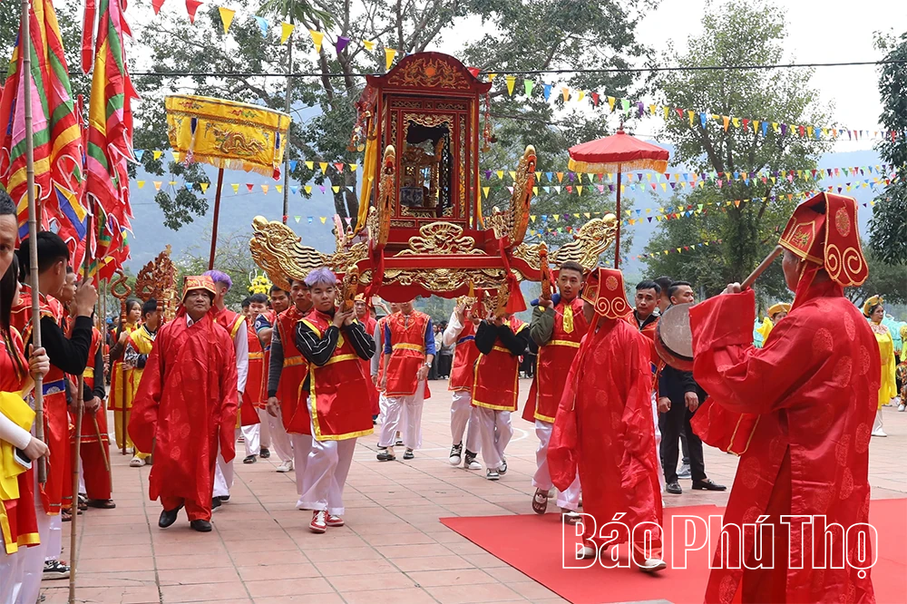Độc đáo lễ hội Chùa Tiên