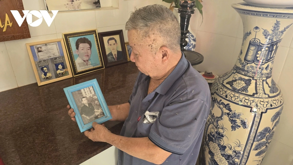 Ông Tùng cho biết, trong kháng chiến, bản thân và đồng đội rất thích nghe đài