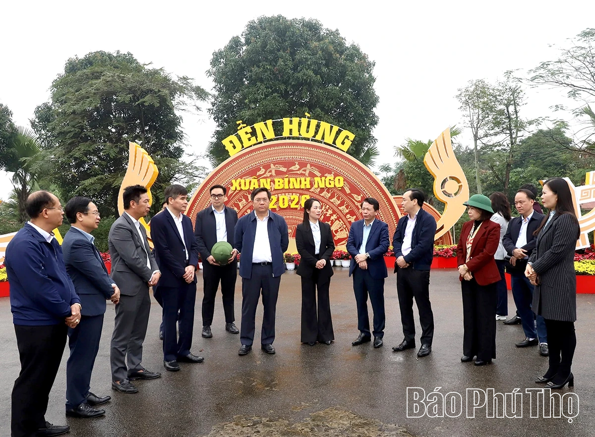 Chủ tịch UBND tỉnh Trần Duy Đông kiểm tra công tác chỉnh trang đô thị phục vụ đón Tết Nguyên đán