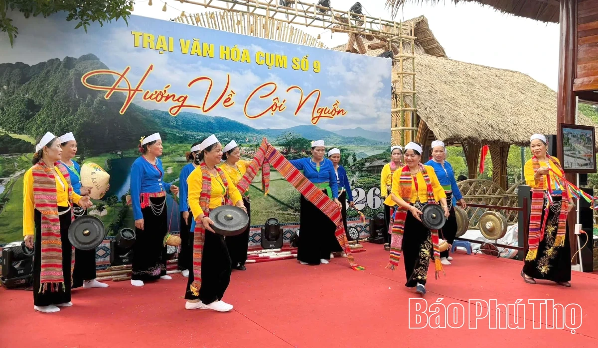 Sắc màu Văn hóa Mường tại Đền Hùng