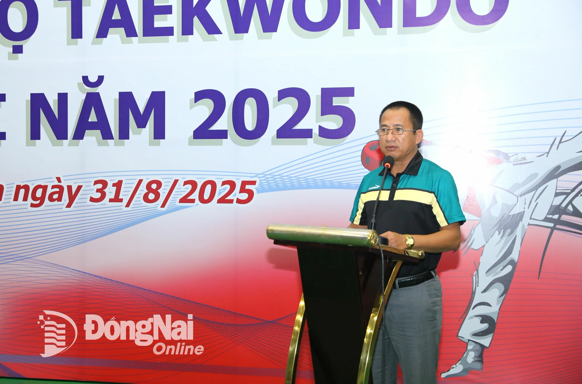 Tân Triều, Sở Văn hó a, Thể thao và Du lịch Đồng Nai tổ chức khai mạc Giải cúp các câu lạc bộ Taekwondo tỉnh Đồng Nai năm 2025. Phát biểu tại lễ khai mạc, Phó Giám đốc Sở Văn hóa, Thể thao và Du lịch Trần Thế Anh phát biểu khai mạc. Ảnh: Huy Anh