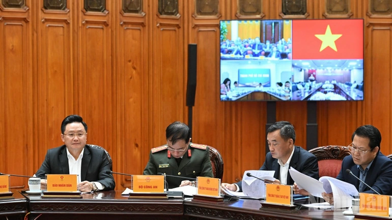 Các đại biểu tham dự cuộc họp. (Ảnh: TRẦN HẢI)