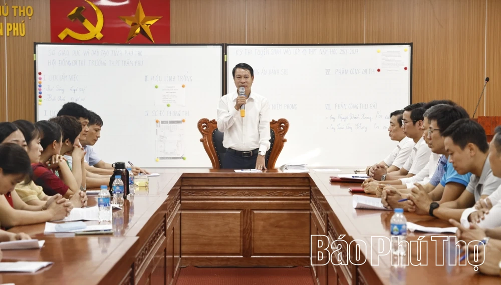 Phó Chủ tịch UBND tỉnh Nguyễn Khắc Hiếu kiểm tra thi tuyển sinh vào lớp 10 THPT tại khu vực Vĩnh Phúc