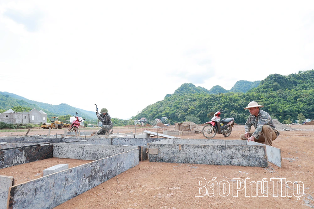 Đẩy nhanh tiến độ các dự án tái định cư vùng có nguy cơ cao bị ảnh hưởng thiên tai