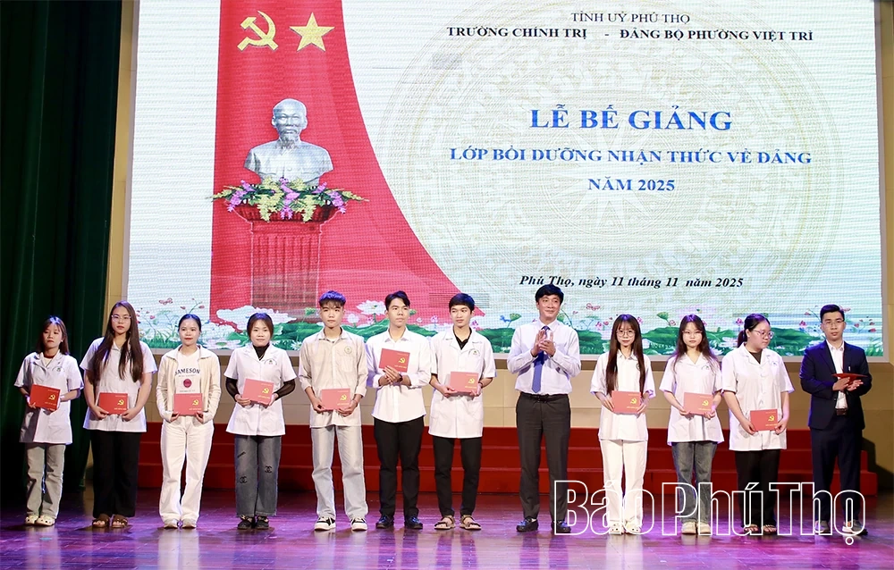 Gieo &ldquo;hạt giống đỏ&rdquo;