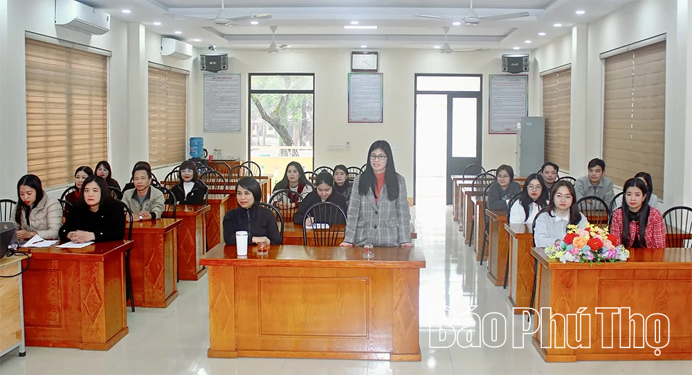 Thanh Ba n&acirc;ng cao chất lượng tổ chức cơ sở Đảng v&agrave; đảng vi&ecirc;n