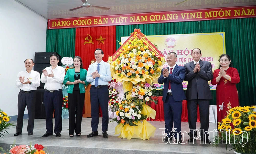 Ngày hội Đại đoàn kết tại khu Tân Hưng