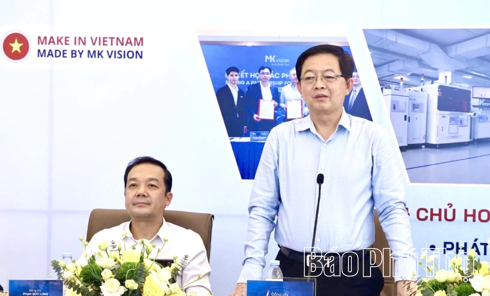Phó Thủ tướng Chính phủ Hồ Quốc Dũng làm việc với Công ty cổ phần MK Vision