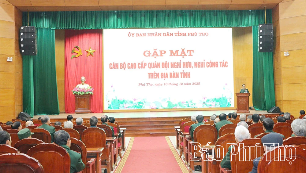 UBND tỉnh gặp mặt cán bộ cao cấp Quân đội nghỉ hưu, nghỉ công tác năm 2025