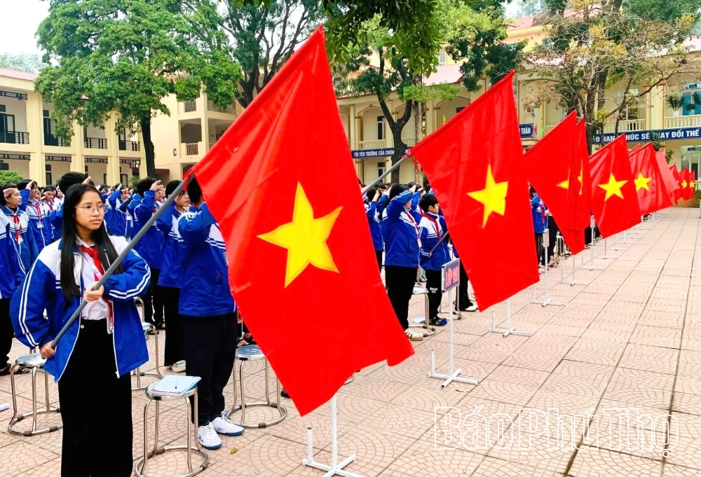 Tuổi trẻ hướng về ng&agrave;y hội lớn của đất nước