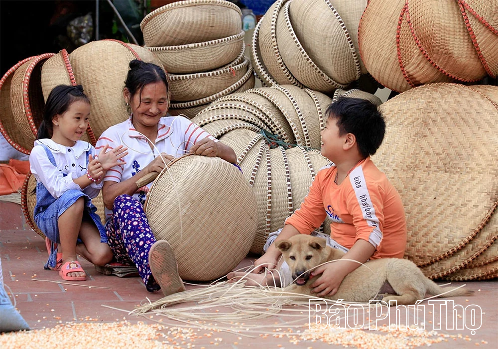 “Giữ lửa” nghề truyền thống ở Phú Thọ