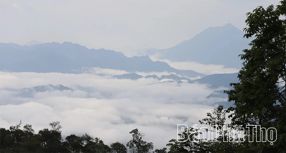 Huyền ảo Hang Kia